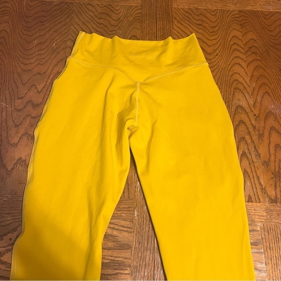 Alphalete Surface Power Crossover Waist Leggings in Gold Sz M Athletic - Picture 12 of 15